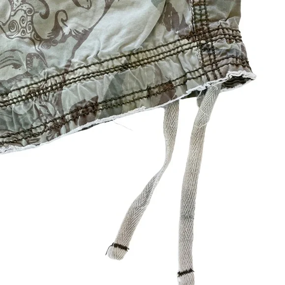 Jet Lag Camo Cargo Shorts Mens 38 Waist Pale Green Floral Print Distress Y2K 90s - Picture 6 of 13